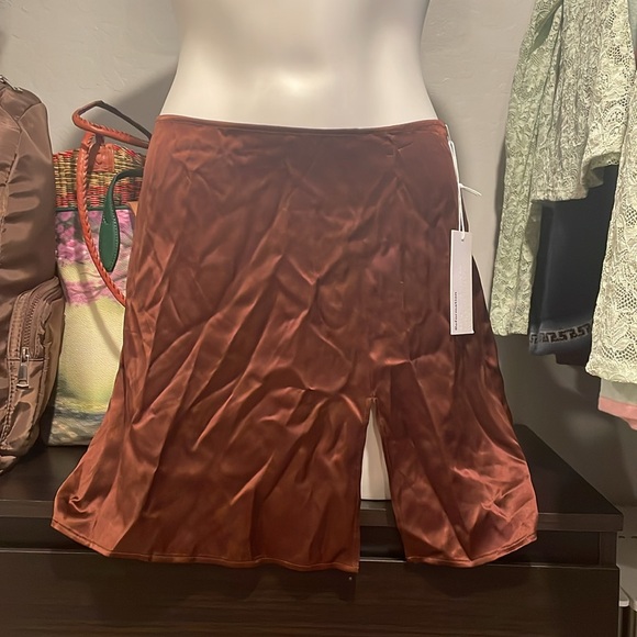 Reformation Robbie Silk Skirt - Picture 2 of 6